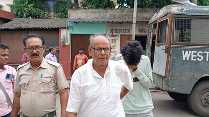 ঘর দেখানোর নাম করে কিশোরীর শ্লীলতাহানি! পৌঢ়কে গ্রেফতার করল পুলিশ ঘর দেখানোর নাম করে কিশোরীর শ্লীলতাহানি! পৌঢ়কে গ্রেফতার করল পুলিশ