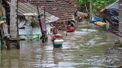 ঘাটাল মাস্টার প্ল্যানের কাজ হবে রাজ্যের পরিকল্পনাতেই! ফের জানালেন সেচ মন্ত্রী