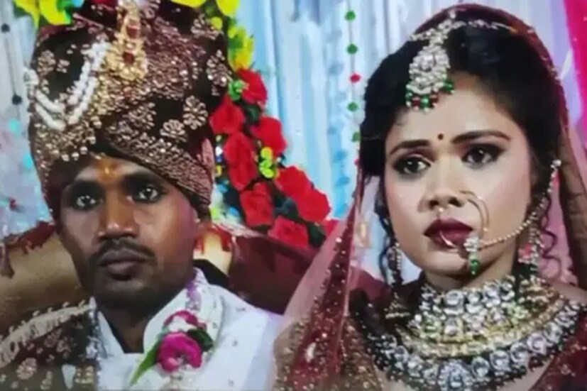 জানা গিয়েছে যে, ঝুনসির বাসিন্দা ক্যাপ্টেন নিষাদ ২৯ এপ্রিল, ২০২৫ তারিখে সিতারার সঙ্গে বিবাহবন্ধনে আবদ্ধ হন। ফুলশয্যার রাতে স্ত্রী তাঁর স্বামীর সঙ্গে যৌন সম্পর্ক স্থাপন করতে অস্বীকৃতি জানান এবং ছুরি দেখিয়ে হুমকি দেন যে যদি নিষাদ কাছে আসেন, তাহলে হয় তিনি তাঁকে হত্যা করবেন অথবা নিজেকে হত্যা করবেন। স্বামী কারণ জিজ্ঞাসা করলে সিতারা জানান যে তাঁর আমনের সঙ্গে সম্পর্ক রয়েছে। এই আমন সম্পর্কে সিতারার ভাইপো!