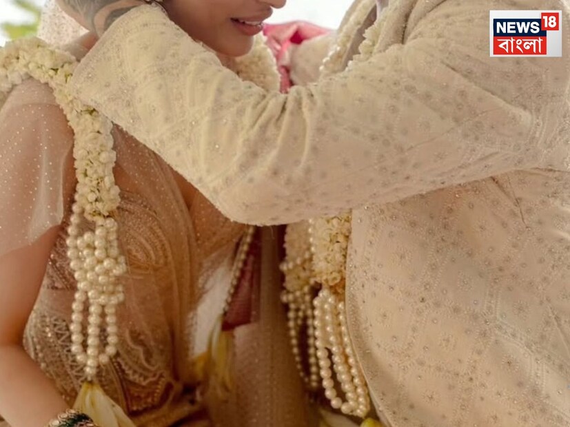 বলিউডে এমন অনেক দম্পতি যাদের প্রেমের গল্প শুরু হয়েছিল ফিল্মের সেটে এবং সেটা সিনেমার বাইরে এগিয়ে চলে৷ তাঁরা এখন স্বামী-স্ত্রী৷ সংসার করছেন৷ 