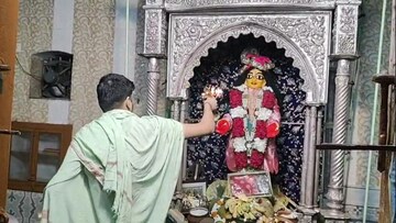 ধুতি-পাঞ্জাবটি পরে হাজির ‘জামাইরাজা’...! ছুটে এলেন দূর-দূরান্তের মানুষ, নবদ্বীপে হলটা কী?