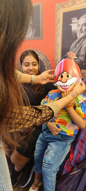 এই অমনিবাস এডিশন-এ ধরা রইল সকলের প্রিয় সেই প্রথমযুগের প্রাণ-অঙ্কিত শিল্পকর্মগুলি। 