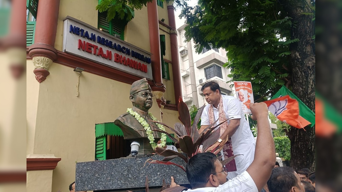 Bengal BJP: বিজেপির ‘পশ্চিমবঙ্গ দিবস’ পালন নিয়ে তুলকালাম! উত্তপ্ত ভবানীপুর, সুকান্তর বাইক মিছিলে গণ্ডগোল, মাল্যদান শুভেন্দুর West Bengal News BJP Celebrated West Bengal Day in several places Sukanta Majumdars bike procession raised chaos as police stopped them