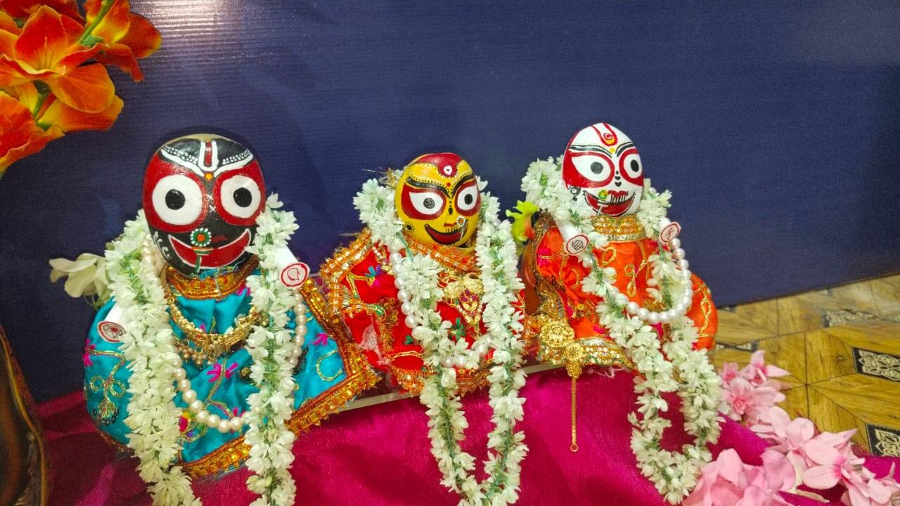  বালুরঘাট তথা দক্ষিণ দিনাজপুর জেলায় সাজের কাজের শিল্পী সংখ্যা তুলনামূলকভাবে কম। তাই এই কাজে রিতা দেবী নিজেকে মনোনিবেশ করেছে। ভবিষ্যতে সে এই ধরনের কাজ আরও বেশি করে করতে চায়।