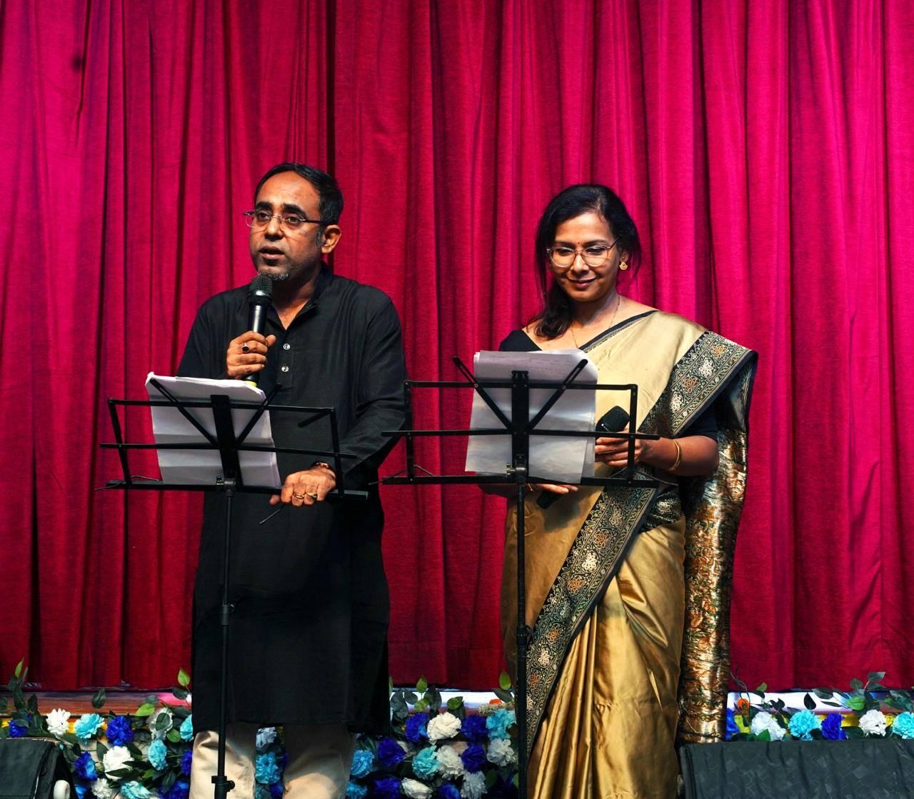  শিক্ষা প্রতিষ্ঠানের শিক্ষক-শিক্ষিকাদের মধ্যে অভাবিত ঐক্য বৃদ্ধির জন্য মঞ্চে তাদের সৃজনশীলতা প্রকাশ করা অধ্যক্ষের একটি আবশ্যকীয় নির্দেশ।