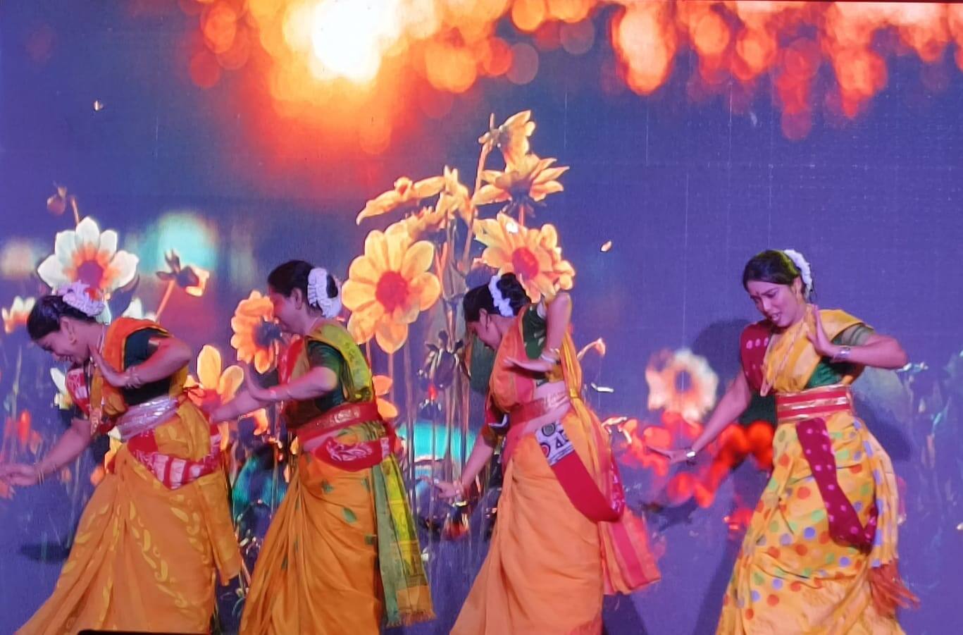  ফিউচার ফাউন্ডেশনের ২৫ বছর উদযাপনের চেনা শিক্ষকদের অচেনা প্রতিভা দেখে সবাই অবাক, এযে সব ছাই চাপা আগুন।