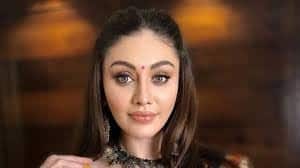 শেফালি জারিওয়ালার মৃত্যুতে বেশ কয়েকজন টেলিভিশন অভিনেতা তাঁদের নিজ নিজ সোশ্যাল মিডিয়া হ্যান্ডেলে শোক প্রকাশ করেছেন। হিমাংশী খুরানা, যিনি শেফালি জারিওয়ালার সঙ্গে বিগ বস ১৩তেও অংশ নিয়েছিলেন, তিনি তাঁর ইনস্টাগ্রাম স্টোরিতে অভিনেত্রীর সঙ্গে একটি পুরনো ছবি শেয়ার করেছেন।