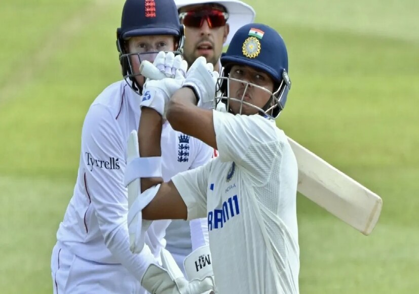 ওয়াকিবহাল মহলের ধারণা  গিল নিজেই চার নম্বরে ব্যাট করতে পারেন। দলের প্লেয়িং ইলেভেনের কথা বলতে গেলে, ওপেনিংয়ে যশস্বী জয়সওয়াল এবং কেএল রাহুলের খেলা প্রায় নিশ্চিত।