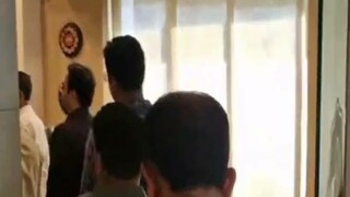 কেন হানা হোটেলে? কেন হানা হোটেলে?