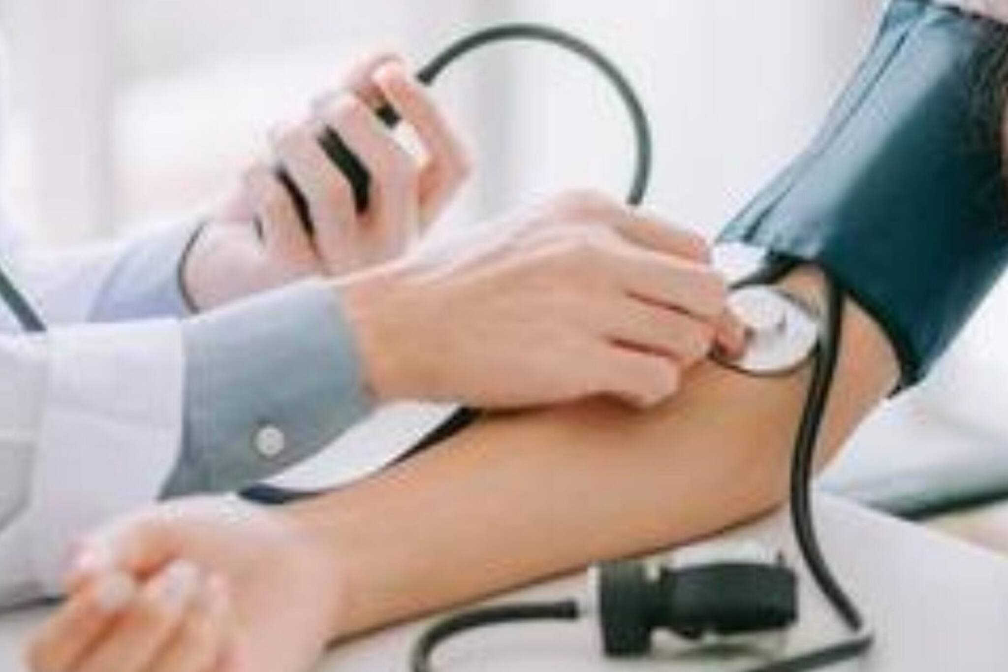 ব্লাড প্রেসার দিনের কোন সময় মাপতে হয়? একদম 'পারফেক্ট' আসবে, জেনে রাখুন