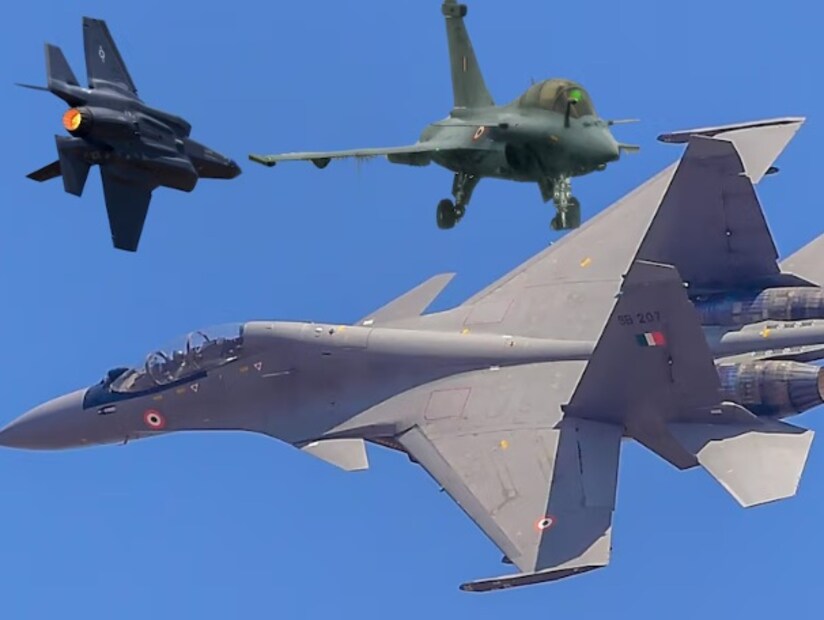 মার্ক-২ এর অধীনে, DRDO এর GTRE ষষ্ঠ প্রজন্মের সক্ষম ১২০ kN দেশীয় ইঞ্জিন তৈরি করবে। এর জন্য, রোলস রয়েস, সাফরান বা জেনারেল ইলেকট্রিকের মতো বিদেশী অংশীদারদের সঙ্গে ইঞ্জিন তৈরির চুক্তি স্বাক্ষরিত হতে পারে। আমরা আপনাকে বলি যে ১০০ kN ক্ষমতা সম্পন্ন একটি ইঞ্জিন প্রায় ২২,৫০০ পাউন্ড বল (১০ হাজার কিলোগ্রামের বেশি) উৎপন্ন করে, এমন পরিস্থিতিতে ১২০ kN (কিলোনিউটন) ক্ষমতা সম্পন্ন একটি ইঞ্জিনের ক্ষমতা বোঝা যায়। ১২০ kN ইঞ্জিন দিয়ে ৩০ শতাংশ বেশি রেঞ্জ এবং ২০ শতাংশ বেশি ত্বরণ অর্জন করা যেতে পারে। এইভাবে, ১২০ kN ইঞ্জিনযুক্ত একটি জেটের আঘাত ক্ষমতা এবং গতি অনেক বেশি। এই কারণেই ৫ম প্রজন্মের যুদ্ধবিমানগুলি রাডারের আওতায় আসে না। ষষ্ঠ প্রজন্মের বিমান শত্রুদের জন্য আরও মারাত্মক এবং বিধ্বংসী প্রমাণিত হতে পারে।