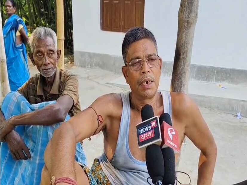 স্থানীয়দের দাবি, অমিতের সংসারে রয়েছেন স্ত্রী, ছেলে এবং ছেলের বউ। আদিবাড়ি কলকাতা লাগোয়া দক্ষিণ ২৪ পরগনার মহেশতলায়। ১৩-১৪ বছর আগে নোদাখালির ভেটকাখালিতে থাকতে শুরু করে অমিত। গ্রামের সরু গলির মধ্যে টিনের ঘর করে। সেখানেই এখন তিনতলা রাজপ্রাসাদStory And Picture: Samir Mondal