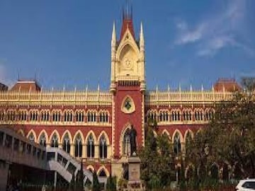 Calcutta High Court: ৫ বছরের শিশুকে কাঠি দিয়ে যৌ*ন নির্যাতন! ফাঁ*সির সাজা মুকুব হয়ে কারাদণ্ডের নির্দেশ Calcutta High Court: ৫ বছরের শিশুকে কাঠি দিয়ে যৌ*ন নির্যাতন! ফাঁ*সির সাজা মুকুব হয়ে কারাদণ্ডের নির্দেশ