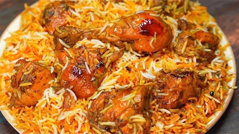 ভোজন রসিক মুঘলদের খাবার টেবিলে জয়গা পেতে বেশিদিন অপেক্ষা করতে হয়নি সুস্বাদু বিরিয়ানির। পরে মুঘলরা ভারতের যে যে অঞ্চলে গিয়েছেন সেখানেই জনগণের মধ্যে ছড়িয়ে দিয়েছেন বিরিয়ানির স্বর্গীয় সেই স্বাদ।