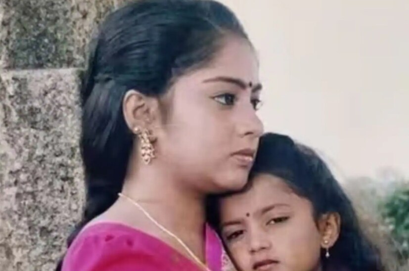 এরপর, কীর্তনা (এইচ.এস. কীর্তনা), যিনি তাঁর সিনেমার ক্যারিয়ার ছেড়ে দিয়েছিলেন, তিনি ইউপিএসসি সিভিল সার্ভিস পরীক্ষার জন্য প্রস্তুতি নেন। এর আগে, তিনি ২০১১ সালে কর্ণাটক প্রশাসনিক পরিষেবা (কেএএস) পরীক্ষায় উত্তীর্ণ হন এবং দুই বছর কেএএস অফিসার হিসেবে কাজ করেন। কিন্তু, তাঁর আসল লক্ষ্য হল একজন আইএএস অফিসার হওয়া। কীর্তনা ২০১৩ সালে প্রথমবারের মতো ইউপিএসসি পরীক্ষায় অংশ নেন। প্রথম পাঁচটি প্রচেষ্টায় সফল হতে না পারলেও, তিনি হাল ছাড়েননি। ৬বারের চেষ্টায়, তিনি ২০২০ সালে অল ইন্ডিয়া র&#x200d;্যাঙ্কে ১৬৭তম স্থান অর্জন করেন এবং সিভিল সার্ভিসেস পাশ করেন।