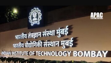 দেশের অন্যতম সেরা কলেজ IIT,চান্স পান শুধুই মেধাবীরা,B.Tech পড়তে কত খরচ করতে হয় জানেন?