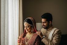 ফুলশয্যার রাতে শোবার ঘরে ঢুকল বর-বৌ... দরজা বন্ধ করতেই শুরু হল এমন কাজ দেখলে বেহুঁশ হবেন