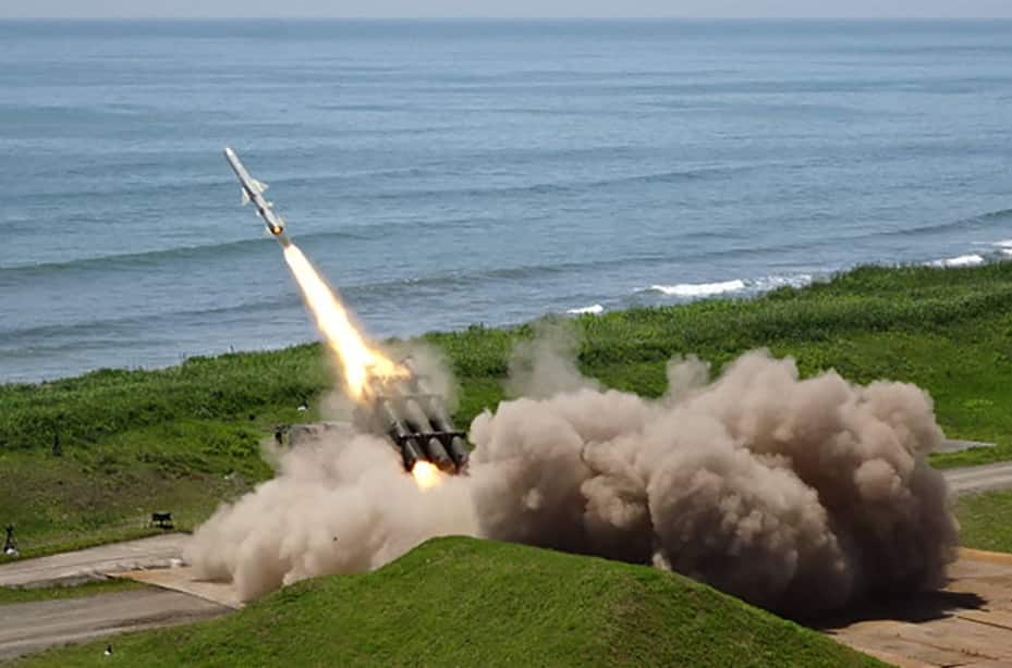 চূড়ান্ত জব্দ, ভয়ে ঠকঠক করে কাঁপছে চিন! ঘাপটি মেরে বসে শত্রু জাপান, ৮০ বছর  পর তৈরি করল খরতনাক হাতিয়ার! Japan successfully tests type 88 surface to  ship missile china tension increase | বিদেশ - News18 বাংলা