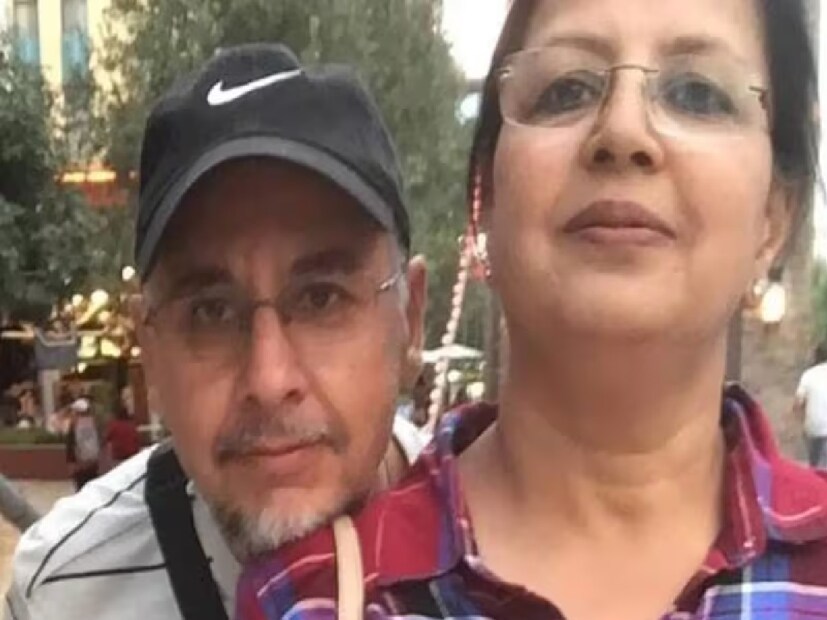 আপনি জেনে অবাক হবেন, সেই মহিলা ধোনির স্ত্রী সাক্ষী নন, এমনকী তাঁর বোন, মা বা শ্বাশুড়িও নন। তা হলে কে সেই মহিলা, যাঁকে চোখ বুজে ভরসা করেন ধোনি!আসলে, সেই মহিলার নাম শীলা সিং, এবং তিনি ধোনির শ্বাশুড়ি।

হ্যাঁ, ঠিকই শুনেছেন — শীলা সিং হলেন ধোনির স্ত্রী সাক্ষী সিংয়ের মা।