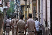 Odisha : মিথ্যা প্রচারে বাঙালি খেদাও! বাংলার ব্যবসায়ীদের দোকান তুলে চলে যেতে হুমকি ওড়িশাবাসীর!