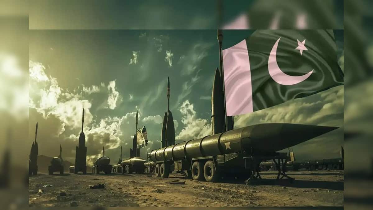 Pakistan Nuclear Weapon: পাকিস্তান পরমাণু বোমা বানাতেই পারত না, ধ্বংসের সব প্ল্যান সেরে ফেলেছিল ‘র’! কেন ‘অপারেশন কাহুটা’ ব্যর্থ হল জানেন? শুনে অবাক হয়ে যাবেন Pakistan Nuclear Weapon: পাকিস্তান পরমাণু বোমা বানাতেই পারত না, ধ্বংসের সব প্ল্যান সেরে ফেলেছিল ‘র’! কেন ‘অপারেশন কাহুটা’ ব্যর্থ হল জানেন? শুনে অবাক হয়ে যাবেন