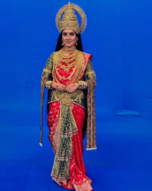 তাঁর পোস্টে, পূজা দাবি করেছিলেন যে তিনি একটি জাঁকজমকপূর্ণ বিয়ে করতে চলেছেন, কিন্তু করোনা ভাইরাস মহামারী এবং লকডাউনের কারণে তা হতে পারেনি। বিয়ের আগে, পূজা এবং কুনাল ২০১৭ সালে বাগদান করেছিলেন। 