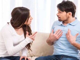 Red Flags Of A Relation
Image: News 18