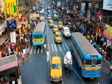 কমছে পথ দুর্ঘটনার সংখ্যা