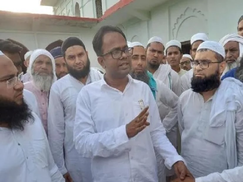 রবিবার কাকভোরে কাউকে কিছু না জানিয়েই মেহবুবকে সীমান্তের ওপারে পাঠিয়ে দেয় বিএসএফ। শনিবার স্থানীয় প্রশাসনের কাছে এই অভিযোগ পৌঁছয়। তৃণমূ্লের সাংসদ সামিরুল ইসলামের  তরফে দ্রুত যোগাযোগ করা হয় মুম্বই পুলিশ ও বিএসএফের সঙ্গে। মুম্বই পুলিশের সঙ্গে কথা হয় রাজ্য পুলিশের শীর্ষ আধিকারিকদেরও।