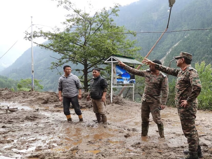 রবিবার সন্ধ্যা আনুমানিক ৭:০০ টায়, ভারী বৃষ্টিপাতের ফলে সৃষ্ট এক ভয়াবহ ভূমিধস এর কবলে পরে লাচেন জেলার চাতেনে এলাকায় ভারতীয় সেনাবাহিনীর শিবিরটি।। ভারতীয় সেনাবাহিনী সদস্যরা প্রতিকূলতার মুখে পরেও দ্রুত উদ্ধার অভিযান শুরু করে।