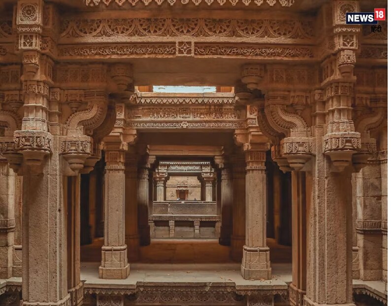 &#x1f3f0; ২. দিল্লির ভুতুড়ে প্রাসাদ: ভুলি ভাটিয়ারিদিল্লির হান্টেড স্থানগুলির কথা উঠলেই ভুলি ভাটিয়ারি-র নাম প্রথমেই আসে। এটি করোলবাগের কাছে, জঙ্গলের মাঝে লুকিয়ে থাকা এক পরিত্যক্ত প্রাসাদ। এখানে পৌঁছাতে অসুবিধে হয় না, তবে নিঃশব্দ পরিবেশ, নির্জনতা ও রহস্যময়তা একসঙ্গে এই স্থানটিকে ভীতিকর করে তোলে। ইতিহাস বলছে, এটি তৈরি করেছিলেন ফিরোজ শাহ তুঘলক। এটি ছিল একসময়ের শিকারি প্রাসাদ, রাজারা শিকার শেষে বিশ্রাম নিতেন এখানে। 