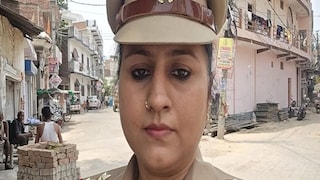 সেই সাব-ইন্সপেক্টর সেই সাব-ইন্সপেক্টর