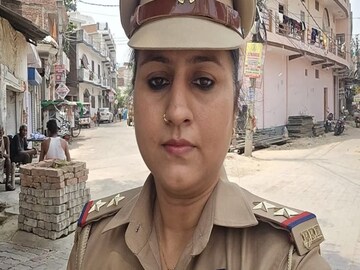 সেই সাব-ইন্সপেক্টর