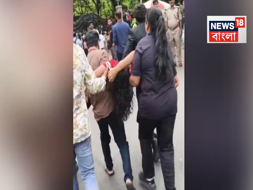 মনে করা হচ্ছিল, বিধান সৌধের সামনে এক লক্ষেরও বেশি লোক জড়ো হবে। কিন্তু, অন্যদিকে স্টেডিয়ামের সামনে যেখানে দেড় লাখ লোকের জমায়েত হবে বলে মনে করা হয়েছিল, তার দ্বিগুণ, অর্থাৎ ৩ লাখ মানুষ জড়ো হয়েছিল সেখানে। যার ফলে পুলিশের পক্ষে ভিড় নিয়ন্ত্রণ করা কঠিন হয়ে পড়ে। 