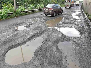 এবার নিজ উদ্যোগে রাস্তা সারাতে তৎপর হল রাজ্য  
