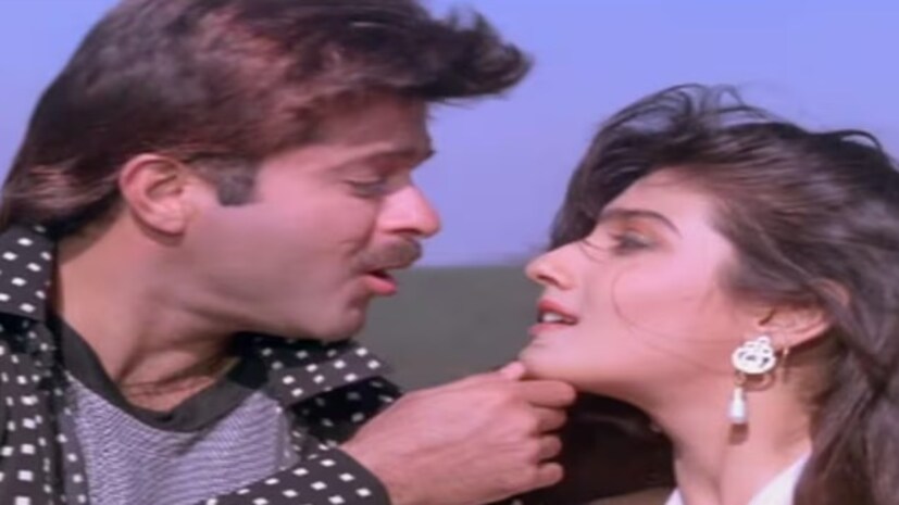 শ্রীদেবী, রবীণা ট্যান্ডন এবং অনিল কাপুরের কথা বলছি। তিনজনই 'লাডলা' ছবিতে একসঙ্গে কাজ করেছিলেন। আসলে দিব্যা ভারতী এই ছবির অংশ হতেন। তিনি এর কিছু অংশের শুটিংও করেছিলেন কিন্তু দিব্যা ভারতীর আকস্মিক মৃত্যুর কারণে, নির্মাতারা তাঁর জায়গায় শ্রীদেবীকে নিয়ে আসেন। (PICS@IMDb)
