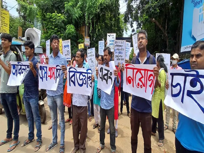 বিচারপতি বলেন, 'এতক্ষণ শুনানির পর আমরা প্রত&#x200d;্যাহার করার অনুমতি দিতে পারব না। সর্বোচ্চ আদালত ভাগ&#x200d;্য পরীক্ষার জায়গা হতে পারে না। কোথাও একটা গিয়ে এটা থামা দরকার।'