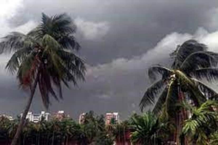 সপ্তাহের শেষে ভারী বৃষ্টিপাতের সম্ভাবনা রয়েছে, শনিবারের সঙ্গে সঙ্গে রবিবারেও বিক্ষিপ্ত ভারী বৃষ্টিপাত হতে পারে ৷ প্রতীকী ছবি ৷