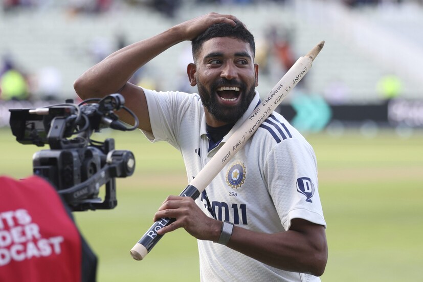 একটা উইকেটের মাসুল কীভাবে দিতে হল ইংল্যান্ডকে: ঠিক মধ্যাহ্নভোজের বিরতির আগেই বেন স্টোকসের উইকেটটি নিয়ে নিয়েছিলেন ওয়াশিংটন সুন্দর। এরপরেই ম্যাচের সমগ্র পরিস্থিতি বদলে যায়। এদিকে প্রথম ইনিংসে দুর্ধর্ষ পারফরম্যান্স দেখা গিয়েছিল উইকেটকিপার জেমি স্মিথের। তিনি দলকে জয় এনে দিতে বদ্ধপরিকর ছিলেন। দৃঢ় ভাবে পারফর্ম করতে শুরুও করেন। কিন্তু অন্যদিকে একের পর এক উইকেট পড়তে থাকে ইংল্যান্ডের। (Photo: AP)