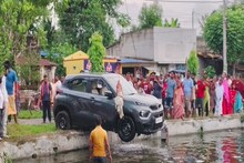 স্ত্রীকে গাড়ি চালানো শেখাচ্ছিলেন স্বামী, হঠাৎ বড়সড় বিপত্তি! সাতসকালে শিউরে উঠল চুঁচুড়া