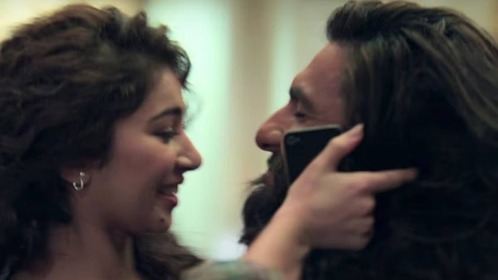 Dhurandhar First Review: মুক্তি পেল রণবীর সিং অভিনীত 'ধুরন্ধর'! আদিত্য ধর পরিচালিত ছবি মুক্তির পরেই ঝড় তুলল বিনোদন দুনিয়ায়