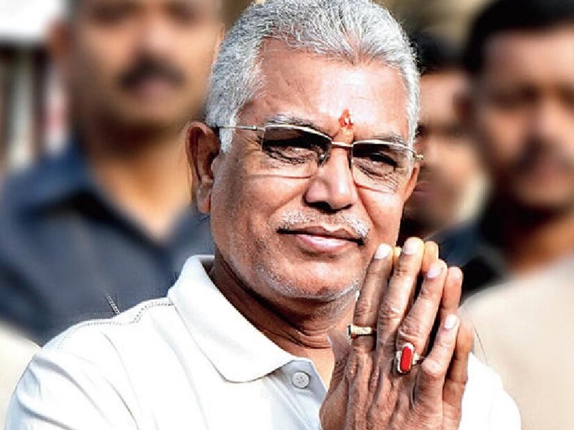 ‘ব্রাত্য বসুর কেন অপমান হচ্ছে…? দিল্লি পুলিশের চিঠি প্রসঙ্গে তৃণমূলকে চাঞ্চল্যকর নিশানা দিলীপ ঘোষের!