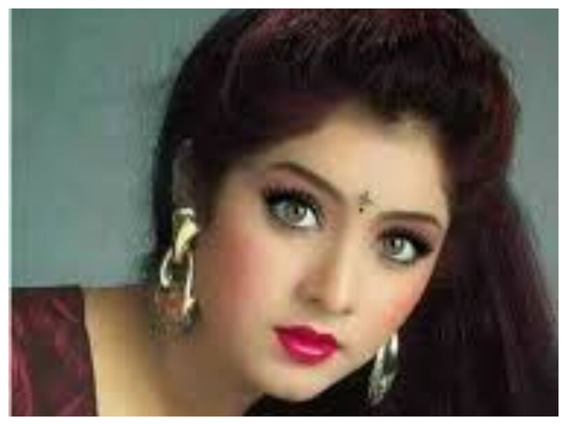 একটি সাক্ষাৎকারে গুড্ডি মারুতি জানিয়েছেন দিব্যা ভারতী একজন অত্যন্ত মিষ্টি স্বভাবের মেয়ে ৷ ফিল্ম জগতের এক উজ্জ্বল নক্ষত্র ছিলেন তিনি ৷ তাঁর প্রয়াণে নক্ষত্রপতন হয়ে বিনোদন জগতের ৷ ফাইল ছবি ৷