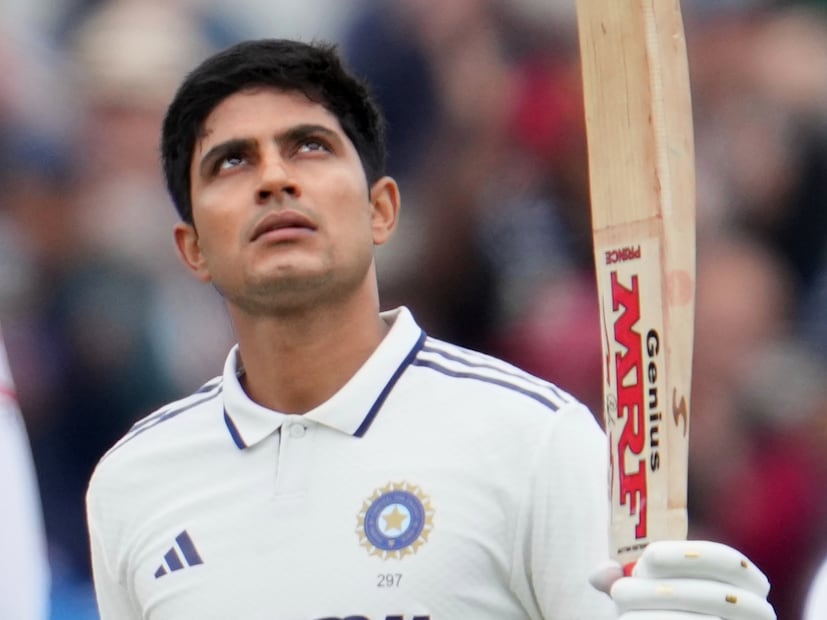 এশিয়া কাপে ভারতীয় দলে শুভমন গিল সুযোগ পাবেন কি না সংশয় ছিল, কারণ দীর্ঘ দিন তিনি টি২০ খেলেননি দেশের হয়ে। (Photo-AP)