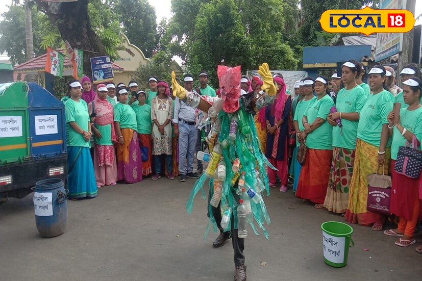 পরিবেশকে প্লাস্টিকমুক্ত করতে আসরে নেমে পড়ল ছাত্রছাত্রী থেকে সাধারণ মানুষ। আন্তর্জাতিক প্লাস্টিক বর্জন দিবস উপলক্ষে এবার প্লাস্টিক দূষণের বিরুদ্ধে একজোট হয়ে রাস্তায় নামলেন সকলে। প্লাস্টিক দূষণের ভয়াবহতা সম্পর্কে মানুষকে সচেতন করতে স্কুল থেকে ব্লক প্রশাসন—সবাই নানাভাবে উদ্যোগ নিলেন।