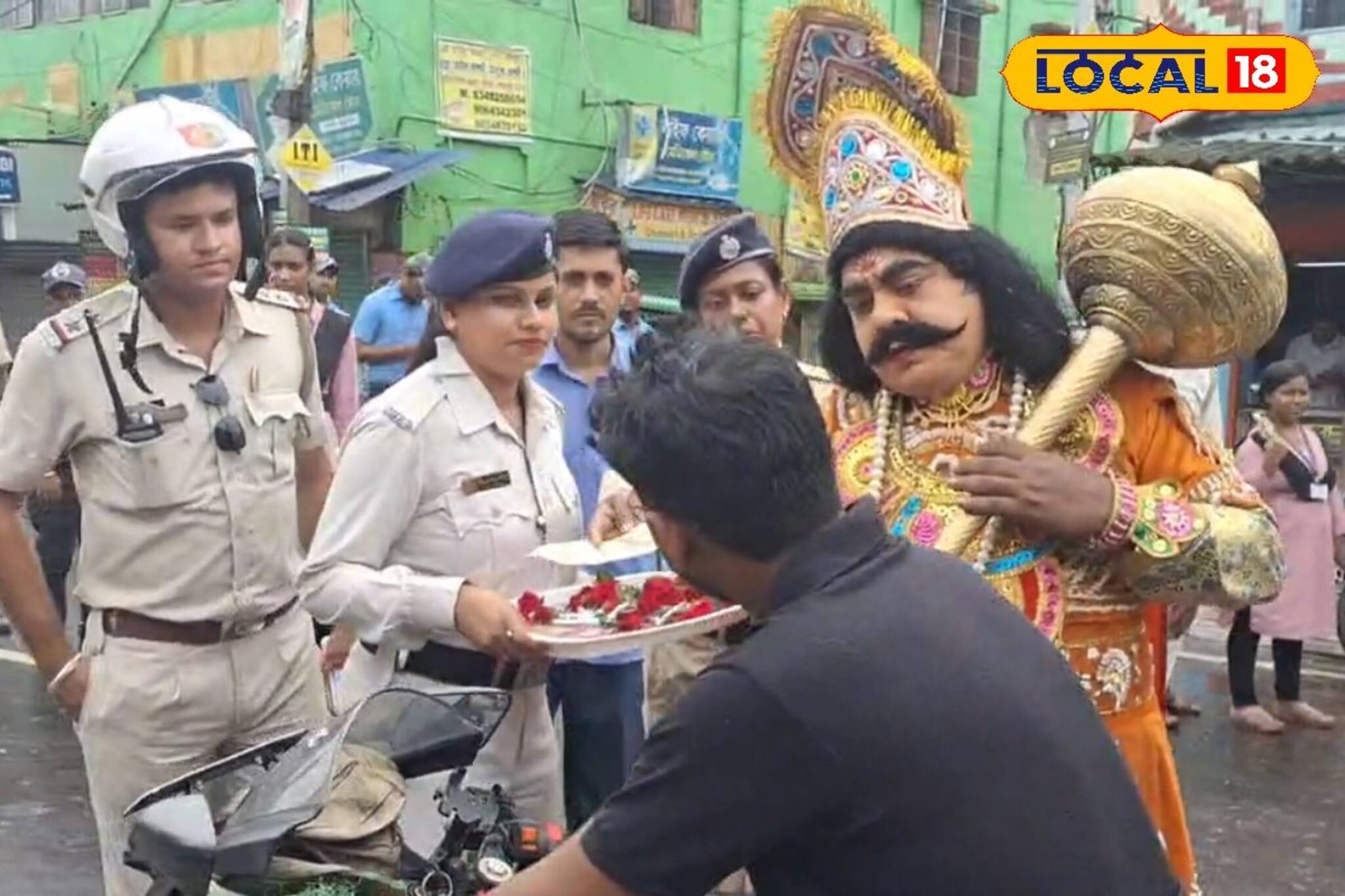 শুধু পুলিশে হচ্ছে না...! এবার রাস্তায় নামলেন খোদ 'যমরাজ', আইন না মেনে গাড়ি চালালেই...