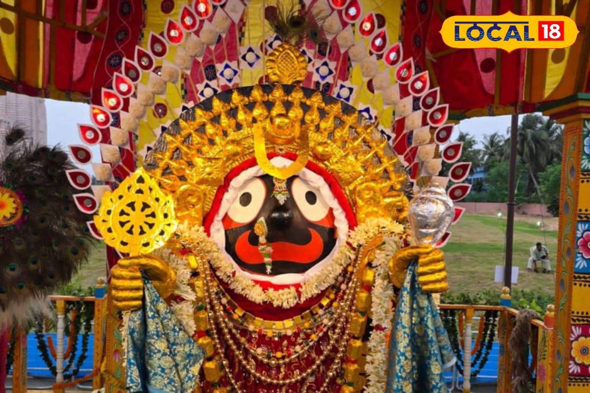 সোনায় মোড়া জগন্নাথ, বলরাম, সুভদ্রা! স্বর্ণবেশ দেখে আপ্লুত পর্যটকরা, দেখুন ছবিতে