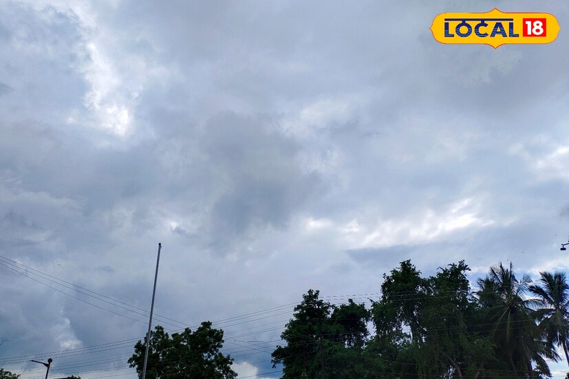 আবহাওয়া দফতরের তরফে জানান হয়েছে, মঙ্গলবার পর্যন্ত মৎস্যজীবীদের উত্তর বঙ্গোপসাগরে এবং পশ্চিমবঙ্গ-ওড়িশা উপকূলে এবং এর বাইরে সমুদ্রে না যাওয়ার জন্য।