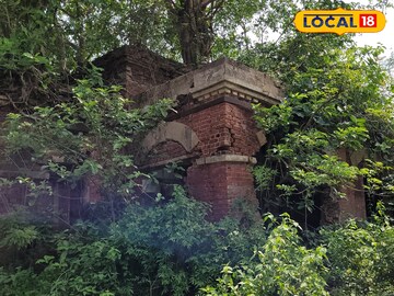 Historical Place: ভাঙা ইটের কোণে কোণে ইতিহাসের গন্ধ! কান পাতলে শোনা যায় ‘এই’ আদালতের কাহিনী, কোথায় বলুন তো?