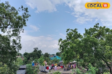 রোদের দেখা মিললেও স্বস্তি কতক্ষণ...! আচমকা বদলে যাবে আকাশ, ফের ধেয়ে আসছে তুমুল বৃষ্টি রোদের দেখা মিললেও স্বস্তি কতক্ষণ...! আচমকা বদলে যাবে আকাশ, ফের ধেয়ে আসছে তুমুল বৃষ্টি
